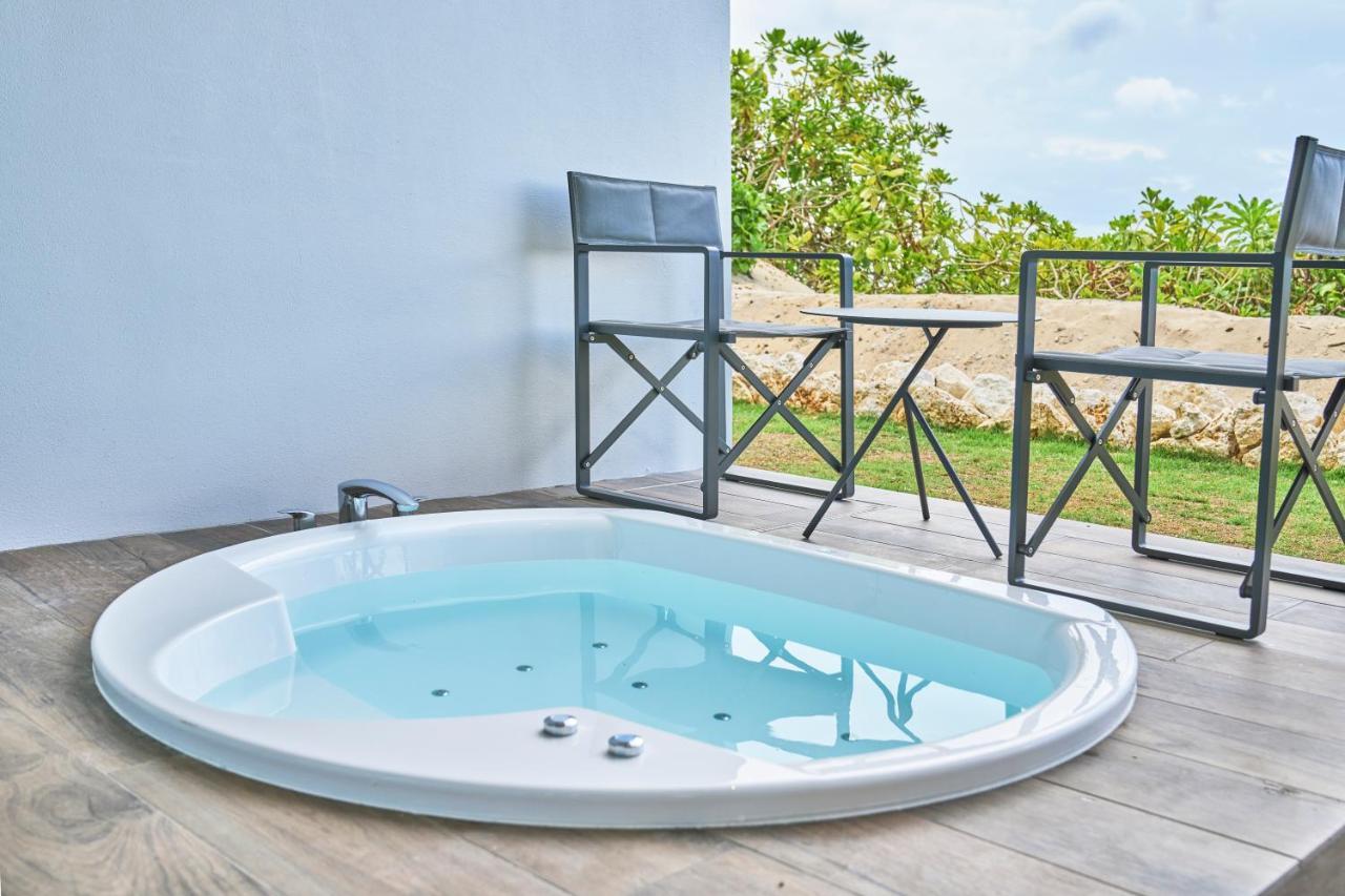 Watermark Hotel Okinawa Miyakojima Exterior photo